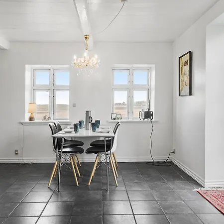 Dom wakacyjny In With Wifi