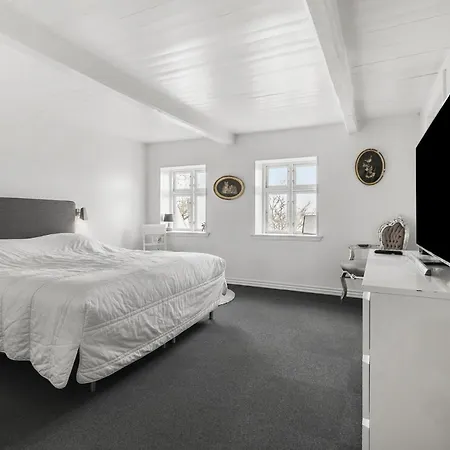 Casa de Férias In With Wifi Sejero